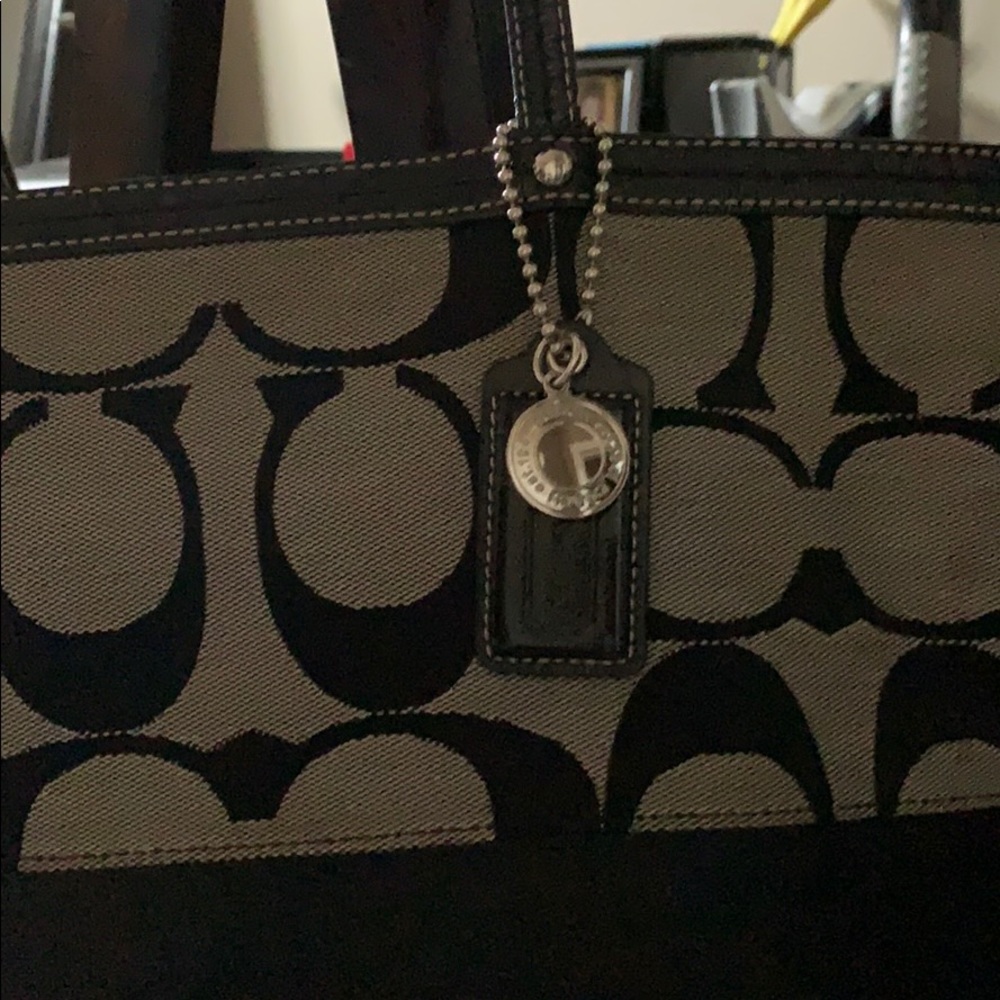 Coach handbag - Picture 2 of 7